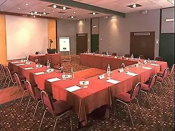 Mercure Etienne Parc De L'europe 4*
