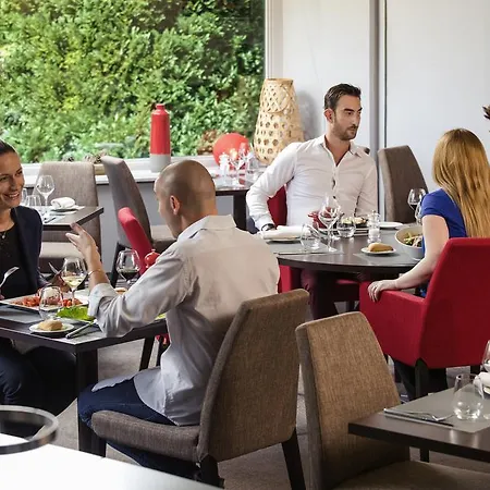 Mercure Etienne Parc De L'europe 4*