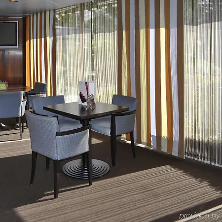 Mercure Etienne Parc De L'europe 4*