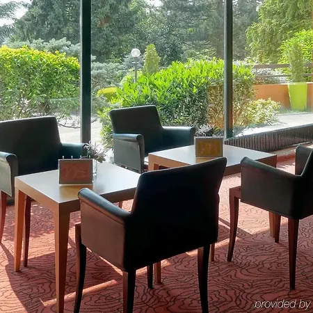 Mercure Etienne Parc De L'europe Hotel 4*