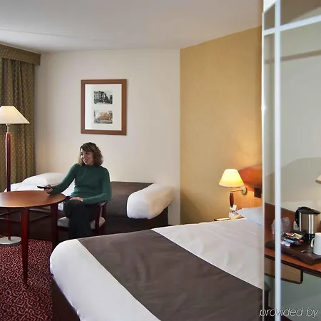 Mercure Etienne Parc De L'europe Szálloda Saint-Étienne