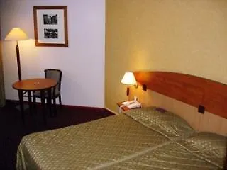 호텔 Mercure Etienne Parc De L'europe 4*