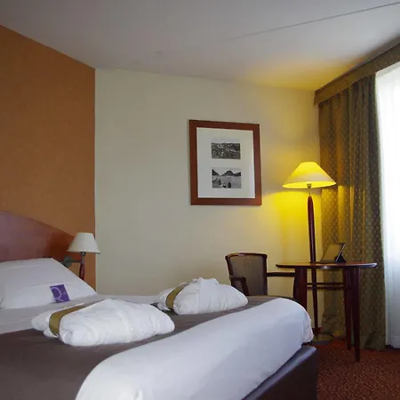 Mercure Etienne Parc De L'europe 호텔 4*