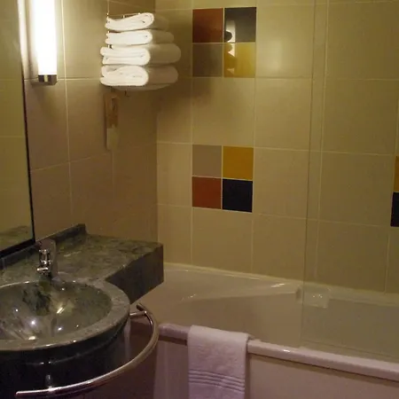 Mercure Etienne Parc De L'europe 4* 생테티엔